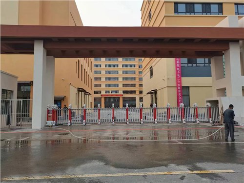 19米長魚躍龍門4號哈爾濱華浦技工學(xué)校